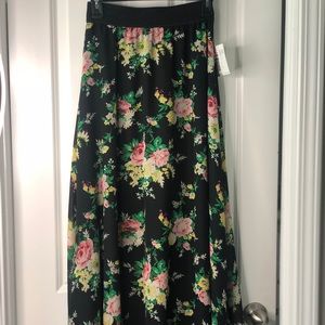 LuLaRoe Lucy